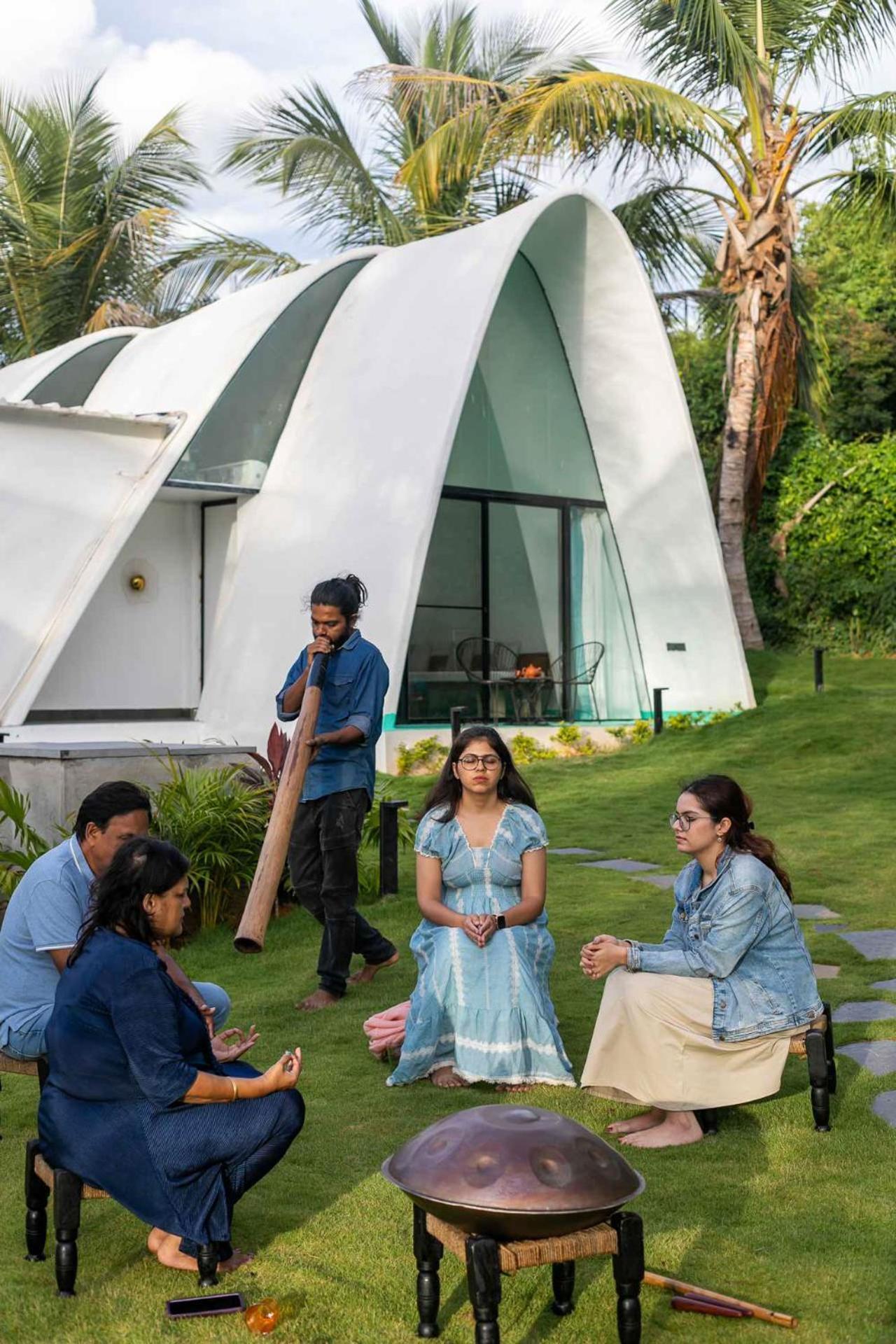 Stayvista At Shwaas Mysore With Private Pool Luaran gambar
